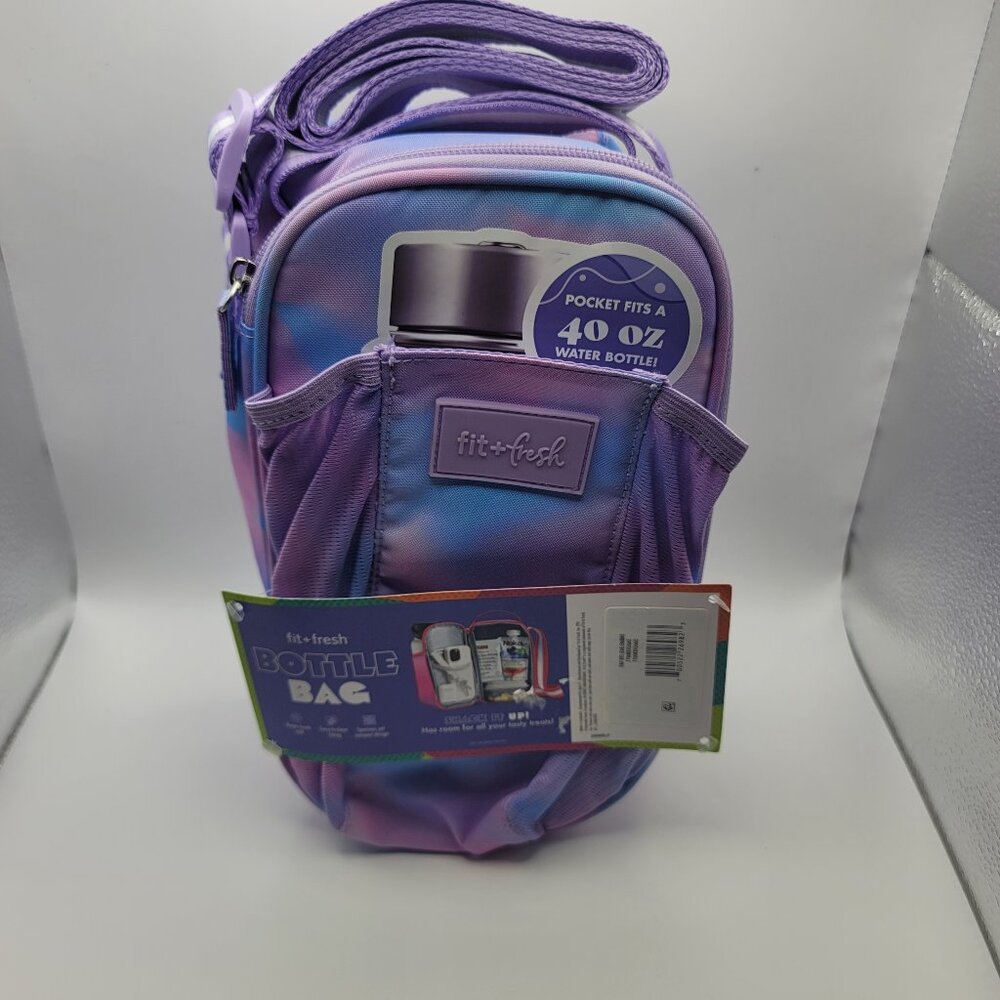 Fit & Fresh lunch Snack Bag fits 40 oz Bottle.